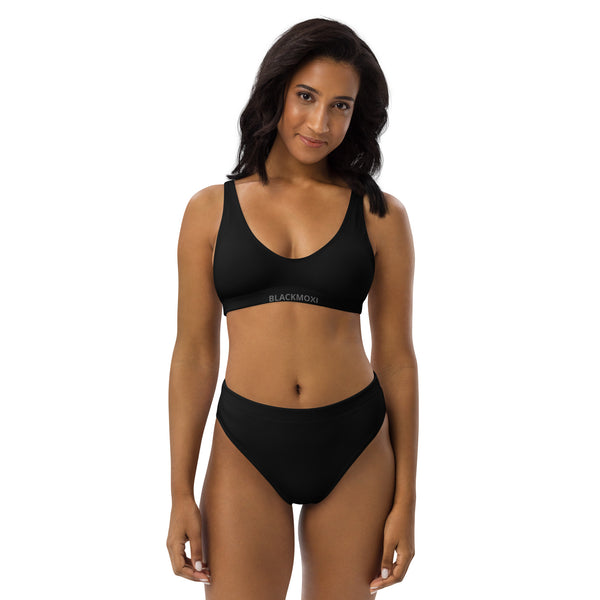 BlackMoxi Recycled high-waisted bikini w/blk lettering