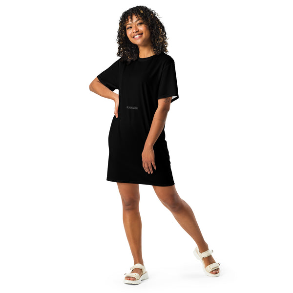 BlackMoxi T-shirt dress w/blk lettering